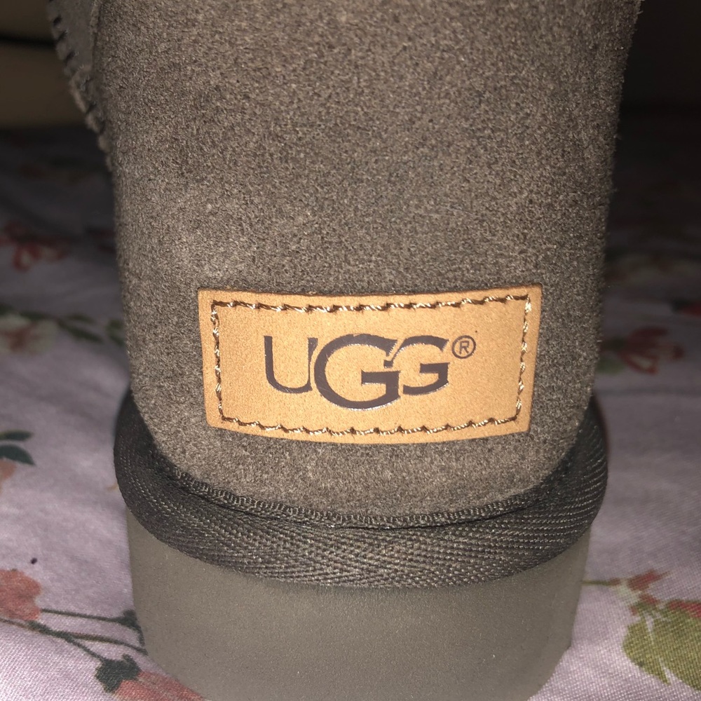 Brown - ankle Ugg boots
